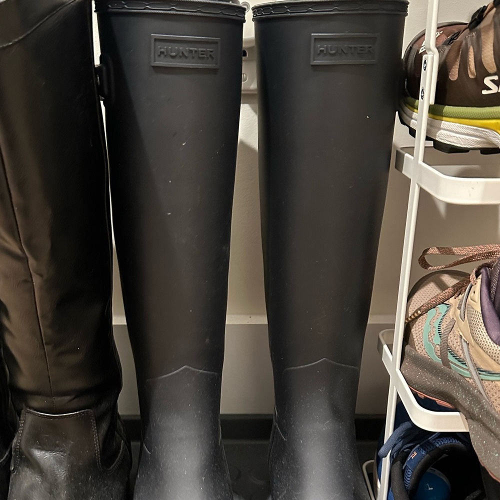 Hunter boots in Navy